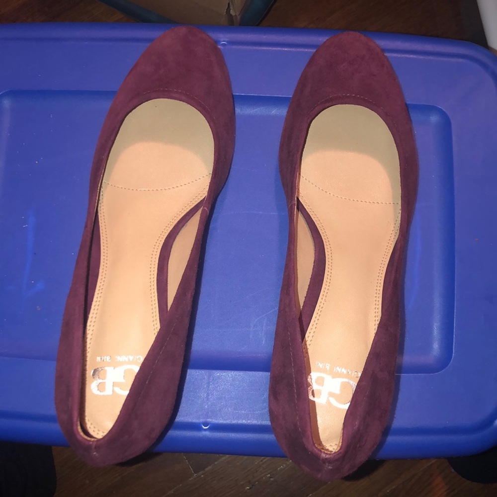 Never worn Gianni Bini pumps